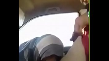 pakistani couple fucking on the car