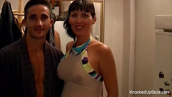 preggie stunner gets dp039_d